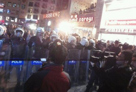 Taksim'de polis müdahalesi başladı!